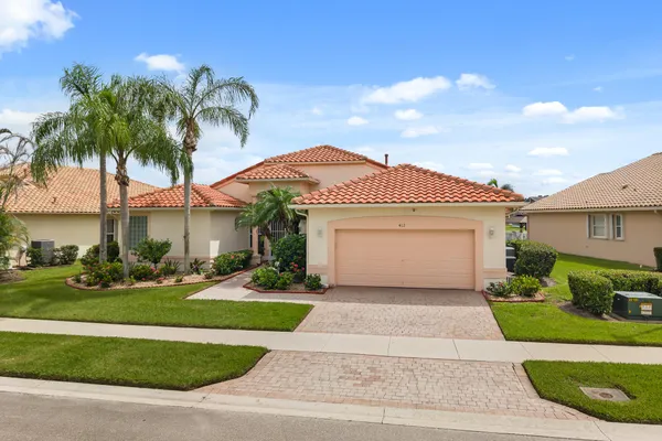 Property Slideshow image 2 of 76 | 412 nw aqua vista ln, Port St. Lucie, FL, 34986