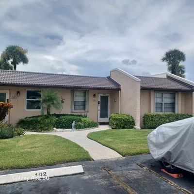 Property Slideshow image 2 of 19 | 155 lake meryl dr, West Palm Beach, FL, 33411