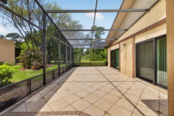 Property Slideshow image 3 of 34 | 3007 bent pine dr, Fort Pierce, FL, 34951