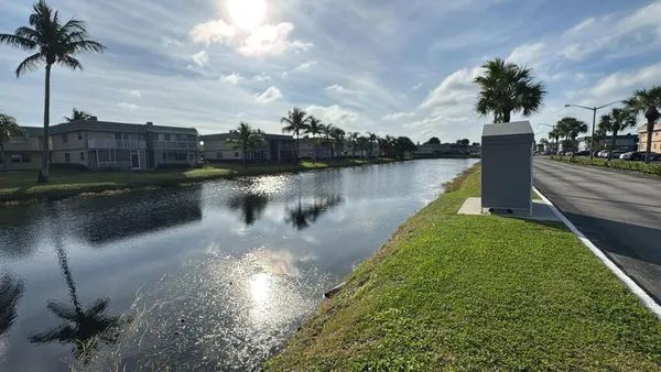 Property Slideshow image 3 of 25 | 201 brittany e, Delray Beach, FL, 33446
