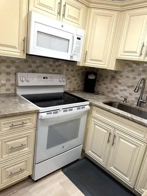 Property Slideshow image 2 of 18 | 178 flanders d dr 178, Delray Beach, FL, 33484