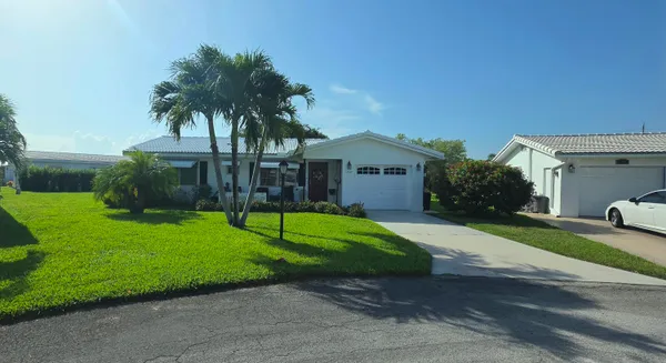 Property Slideshow image 2 of 16 | 1707 sw 19th ct, Boynton Beach, FL, 33426