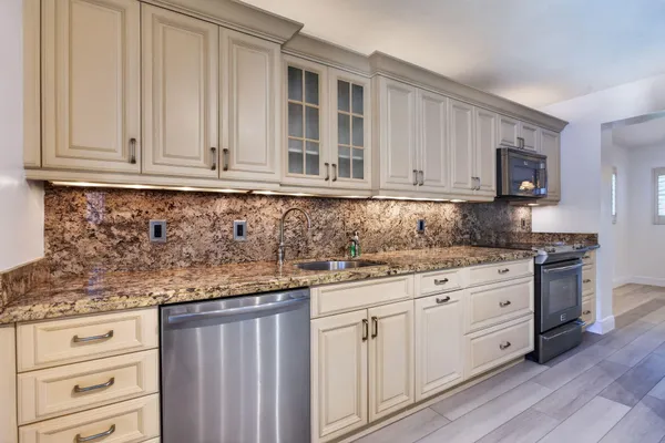 Property Slideshow image 2 of 30 | 1606 abaco dr a1, Coconut Creek, FL, 33066
