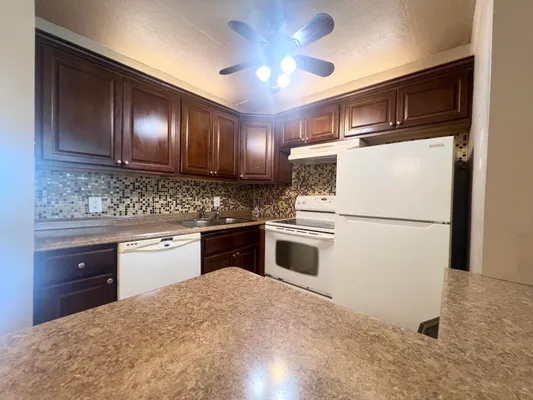 Property Slideshow image 3 of 7 | 258 windsor l 258, West Palm Beach, FL, 33417