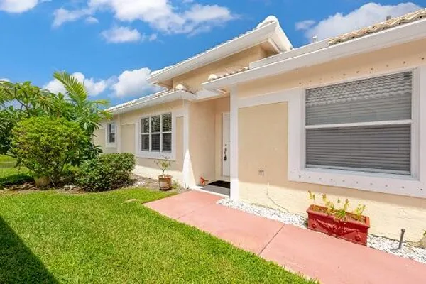 Property Slideshow image 3 of 30 | 5111 marla dr, Boynton Beach, FL, 33436