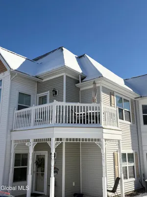 Property Slideshow image 2 of 41 | 406 kelly cir, Guilderland, NY, 12009