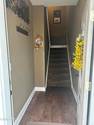 Property Slideshow image 3 of 33 | 504 kelly cir, Altamont, NY, 12009