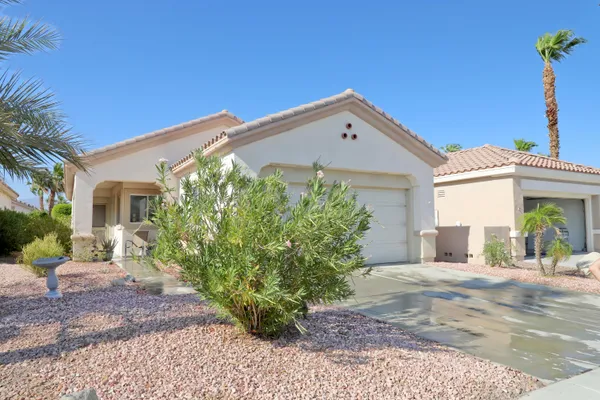 Property Slideshow image 2 of 10 | 78584 glastonbury way, Palm Desert, CA, 92211