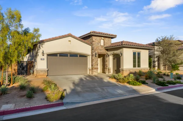 Property Slideshow image 2 of 37 | 80076 champions way, La Quinta, CA, 92253