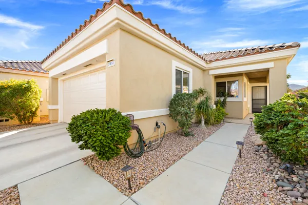 Property Slideshow image 3 of 28 | 78651 postbridge cir, Palm Desert, CA, 92211