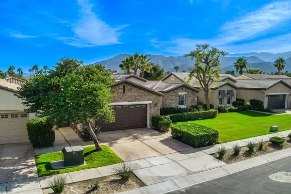 Property Slideshow image 2 of 88 | 81759 brittlebush ln, La Quinta, CA, 92253