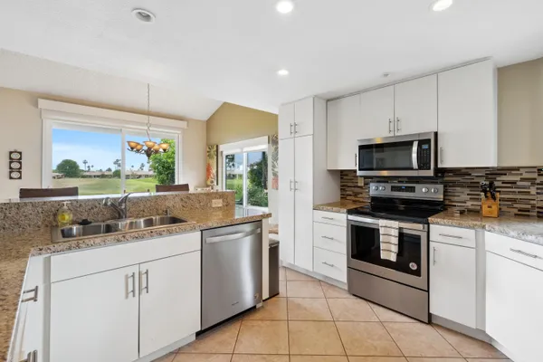 Property Slideshow image 2 of 31 | 54836 inverness way, La Quinta, CA, 92253