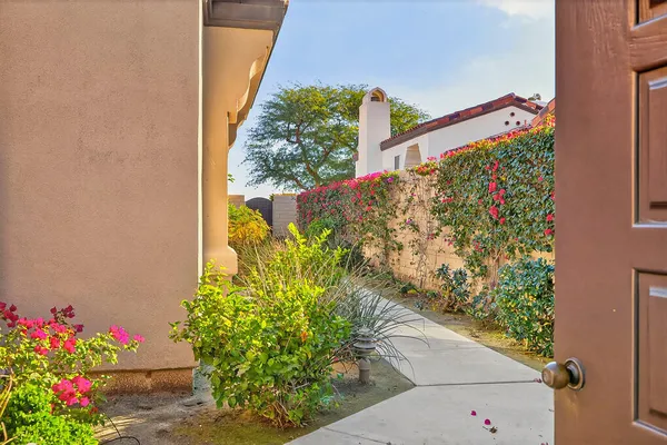Property Slideshow image 2 of 25 | 57706 interlachen, La Quinta, CA, 92253