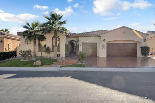 Property Slideshow image 2 of 67 | 81367 avenida madrid, Indio, CA, 92203