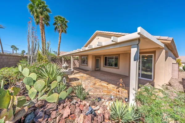 Property Slideshow image 3 of 30 | 78275 estancia dr, Palm Desert, CA, 92211