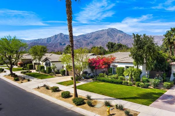 Property Slideshow image 3 of 34 | 60463 juniper ln, La Quinta, CA, 92253