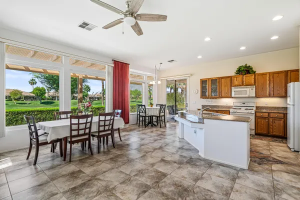 Property Slideshow image 2 of 59 | 44395 royal lytham dr, Indio, CA, 92201