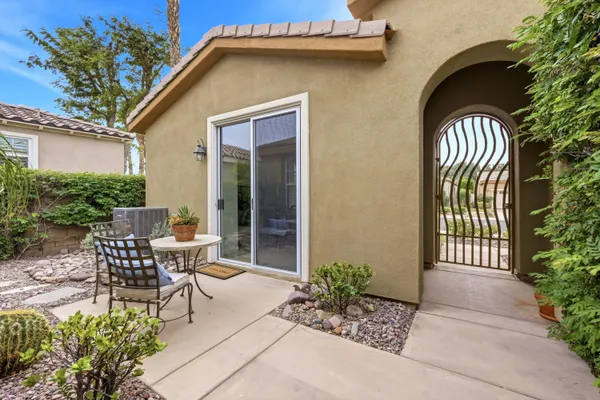 Property Slideshow image 2 of 42 | 60440 juniper ln, La Quinta, CA, 92253
