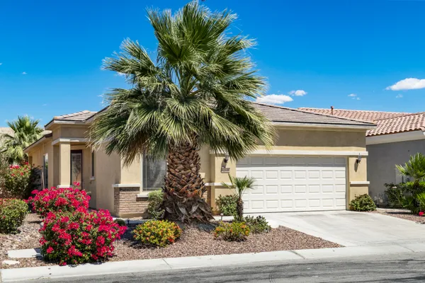 Property Slideshow image 3 of 39 | 81608 avenida viesca, Indio, CA, 92203