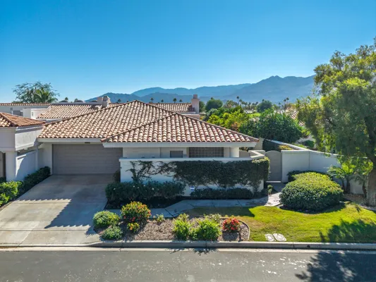 Property Slideshow image 3 of 49 | 54672 inverness way, La Quinta, CA, 92253