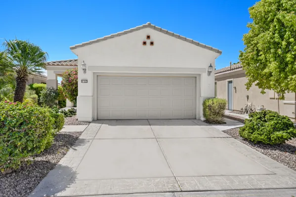 Property Slideshow image 2 of 63 | 81903 avenida bienvenida, Indio, CA, 92203
