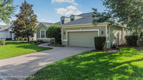 Property Slideshow image 2 of 34 | 5233 jennings trl, Brooksville, FL, 34601