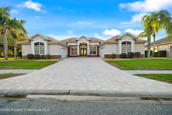 Property Slideshow image 2 of 100 | 5021 championship cup ln, Brooksville, FL, 34609