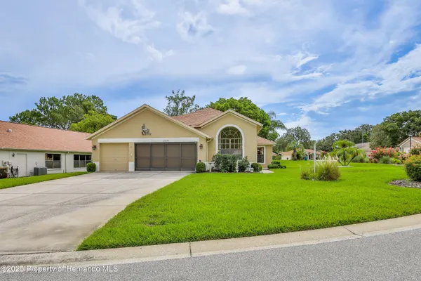 Property Slideshow image 2 of 45 | 11379 deercroft ct, Spring Hill, FL, 34609