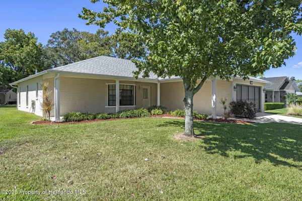Property Slideshow image 2 of 86 | 2391 westchester blvd, Spring Hill, FL, 34606