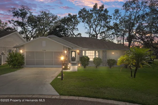 Property Slideshow image 2 of 101 | 7084 pond view ct, Spring Hill, FL, 34606