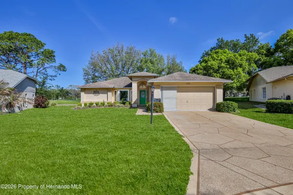 Property Slideshow image 3 of 147 | 2183 rolling hills ct, Spring Hill, FL, 34606