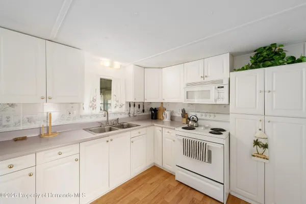 Property Slideshow image 2 of 22 | 1027 vermont ave, Lady Lake, FL, 32159