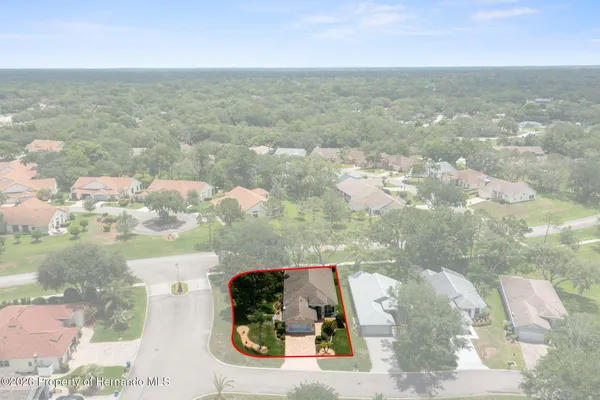 Property Slideshow image 3 of 100 | 7496 bridgewater ln, Spring Hill, FL, 34606