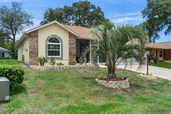 Property Slideshow image 3 of 88 | 2686 royal ridge dr, Spring Hill, FL, 34606