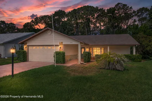 Property Slideshow image 2 of 96 | 6300 darien way, Spring Hill, FL, 34606