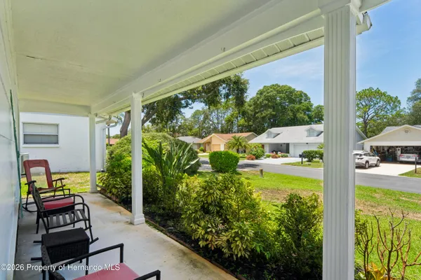 Property Slideshow image 3 of 60 | 2328 palm springs ct, Spring Hill, FL, 34606