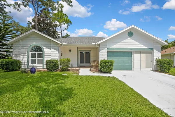 Property Slideshow image 2 of 62 | 7159 crown oaks dr, Brooksville, FL, 34604