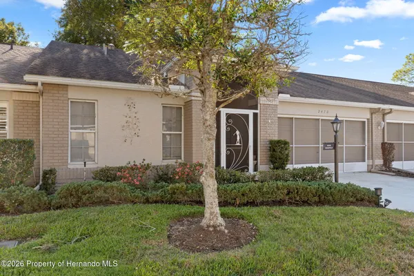 Property Slideshow image 2 of 87 | 2470 hidden trail dr, Spring Hill, FL, 34606