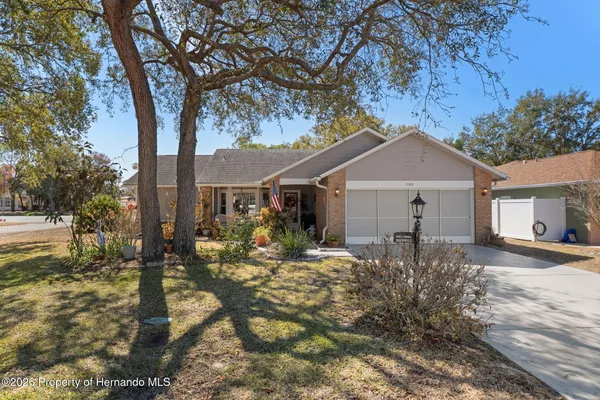 Property Slideshow image 2 of 72 | 3028 saw mill ln, Spring Hill, FL, 34606