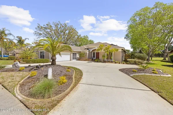 Property Slideshow image 3 of 75 | 5062 golf club ln, Brooksville, FL, 34609