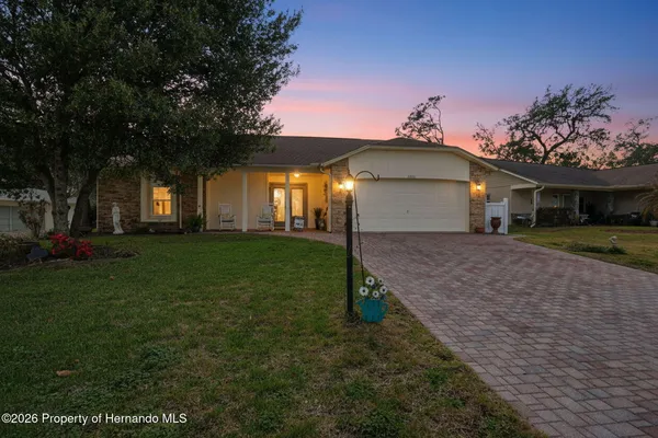Property Slideshow image 3 of 40 | 2658 royal ridge dr, Spring Hill, FL, 34606