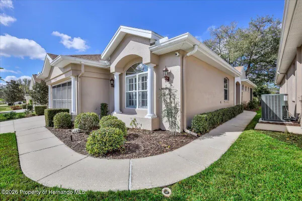 Property Slideshow image 3 of 69 | 5459 legend hills ln, Spring Hill, FL, 34609