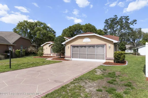 Property Slideshow image 2 of 55 | 3047 rippling brook way, Spring Hill, FL, 34606