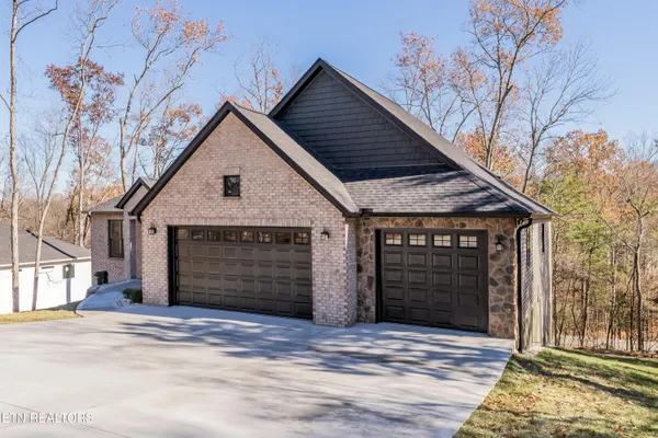 Property Slideshow image 3 of 58 | 124 nuhya way, Loudon, TN, 37774