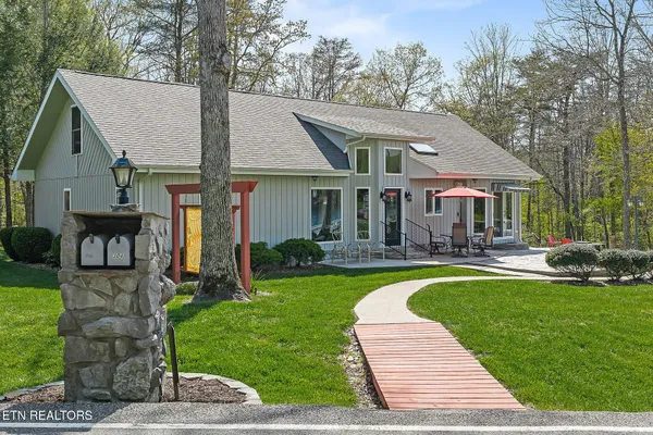 Property Slideshow image 2 of 44 | 304 saint george dr, Crossville, TN, 38558