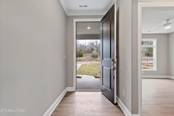 Property Slideshow image 2 of 44 | 150 cherry blossom ct, Lenoir City, TN, 37772