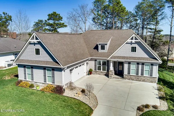 Property Slideshow image 3 of 59 | 192 amohi way, Loudon, TN, 37774