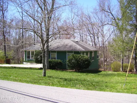 Property Slideshow image 2 of 42 | 105 lakeshire dr, Crossville, TN, 38558