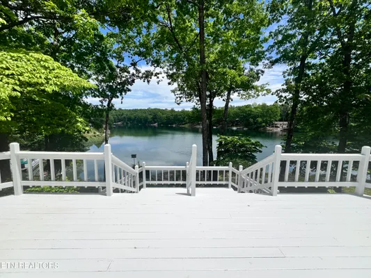 Property Slideshow image 3 of 43 | 124 canterbury dr, Crossville, TN, 38558