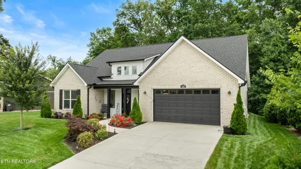 Property Slideshow image 3 of 39 | 119 yona way, Loudon, TN, 37774